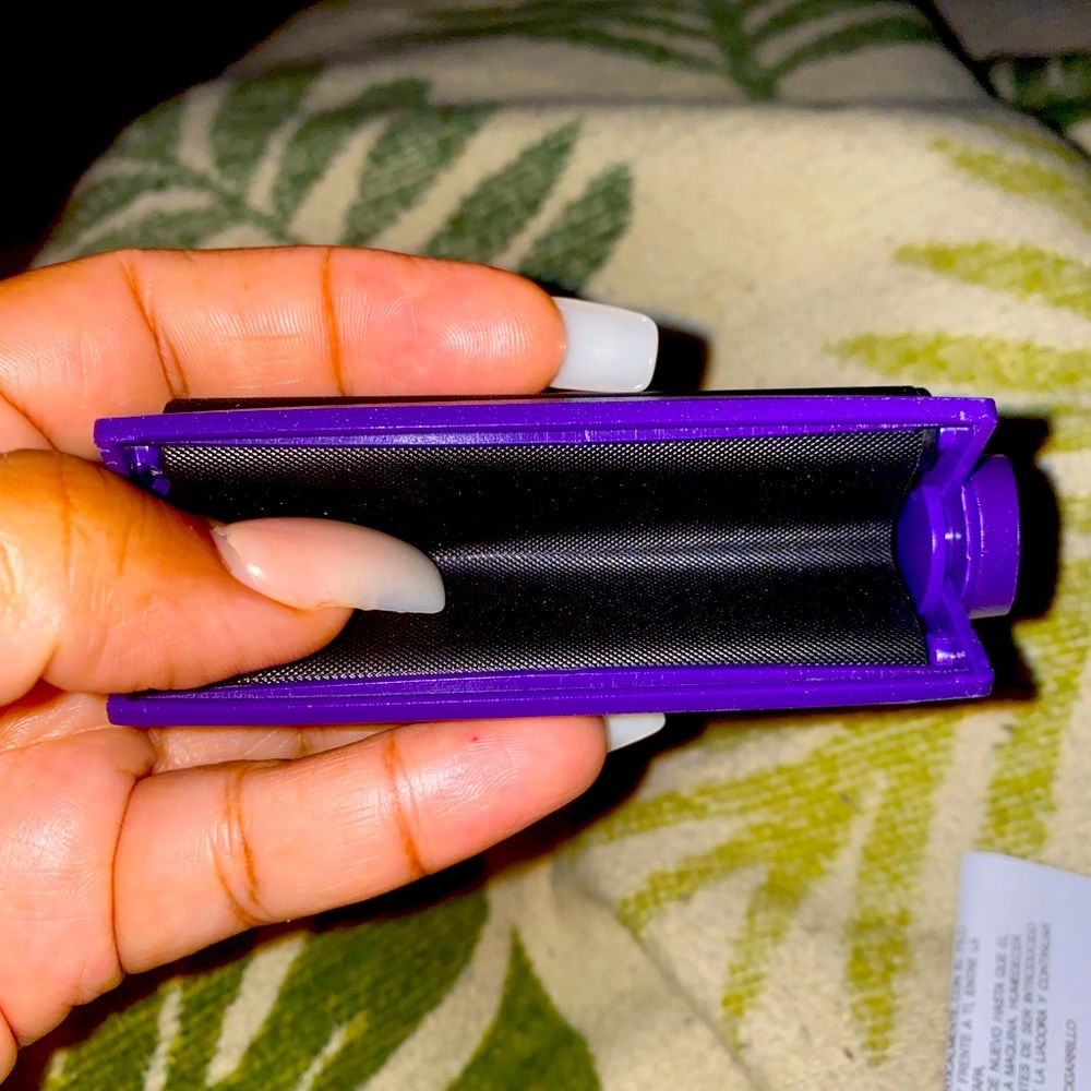 Tobacco rollers 🚬